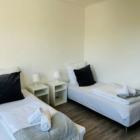 Spacious For 6 *