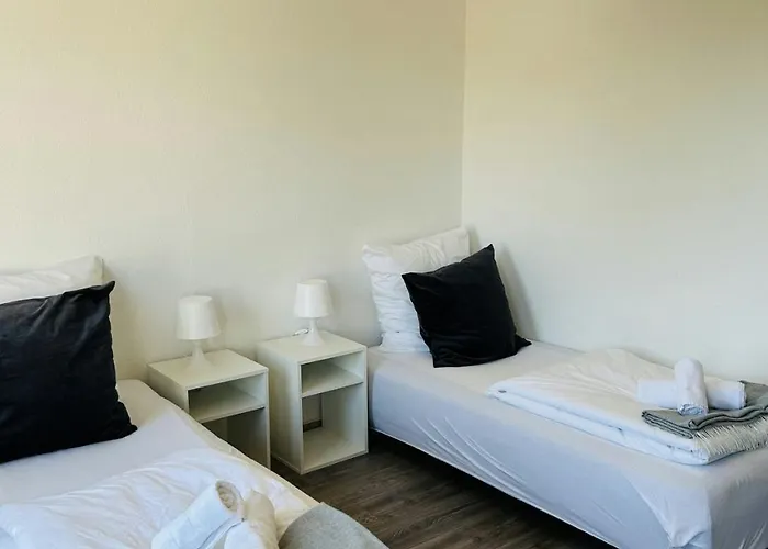 Spacious For 6 *