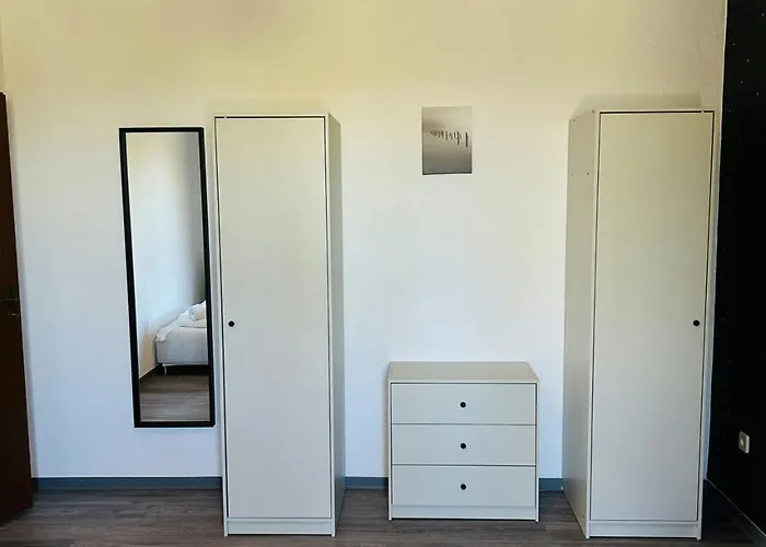 Spacious For 6 아파트 *