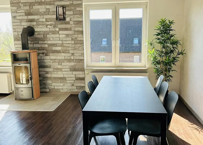 Spacious For 6 *